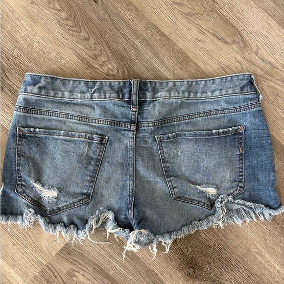 Express Distressed Denim Cutoff Shorts - Blue - Picture 2 of 6